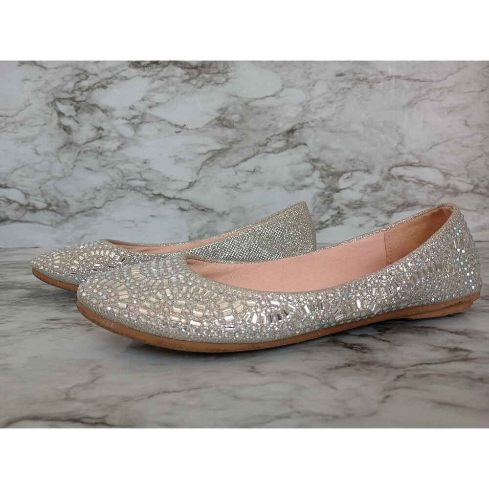Forever Comfort Silver Rhinestone Ballet Flats Size 6